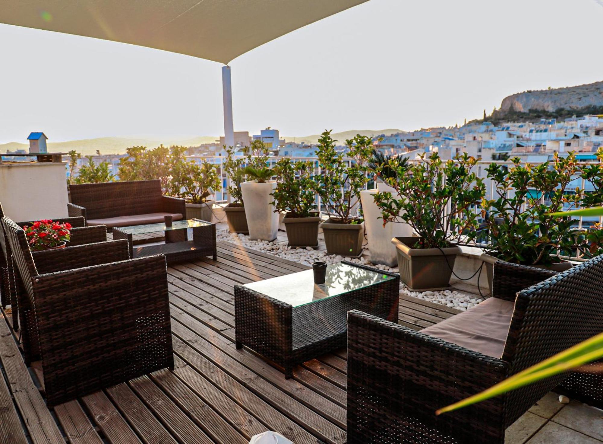 Renovated Apartment With Roof Garden Access, 15 M Walk To Acropolis Athens Exterior photo