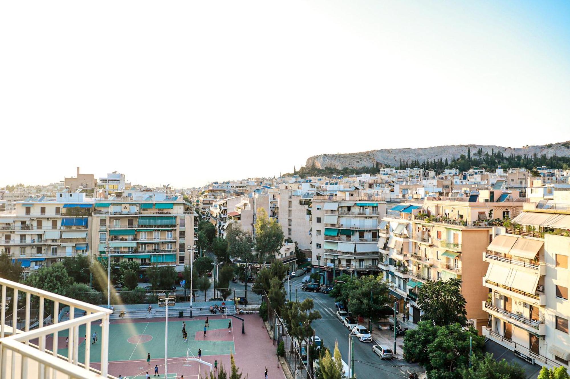 Renovated Apartment With Roof Garden Access, 15 M Walk To Acropolis Athens Exterior photo