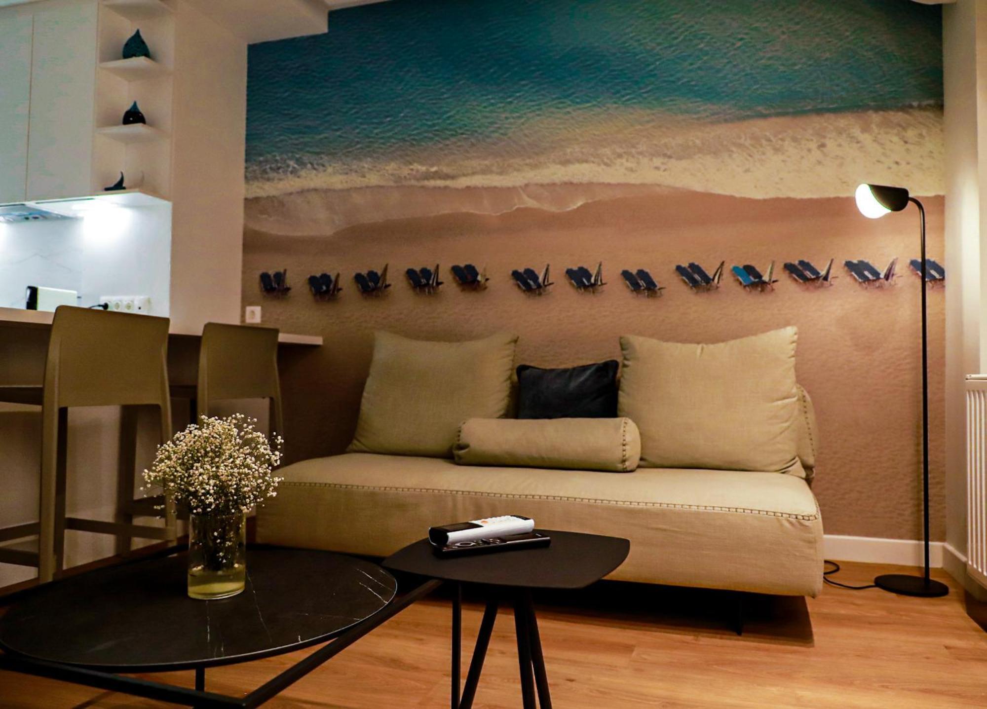 Renovated Apartment With Roof Garden Access, 15 M Walk To Acropolis Athens Exterior photo