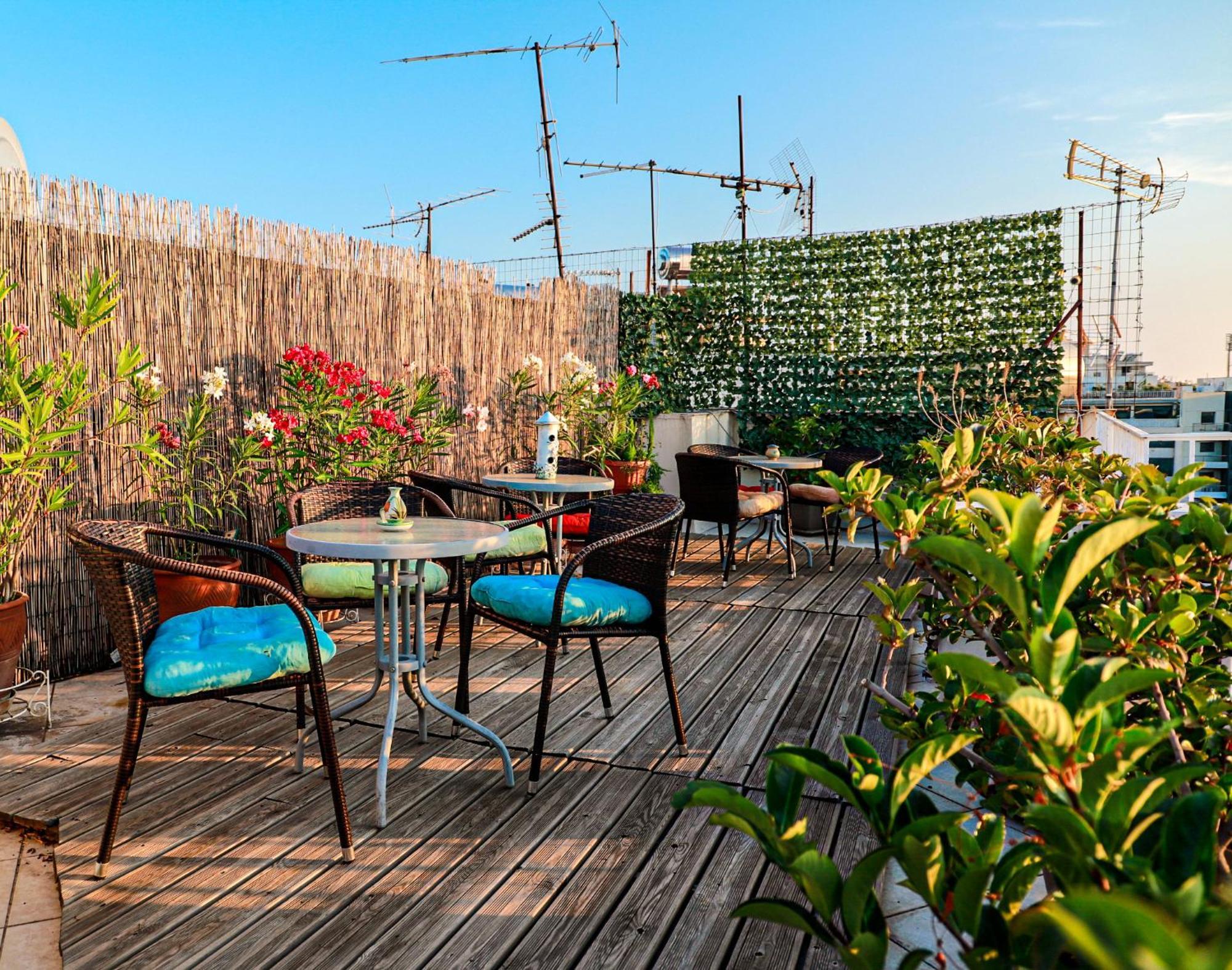 Renovated Apartment With Roof Garden Access, 15 M Walk To Acropolis Athens Exterior photo