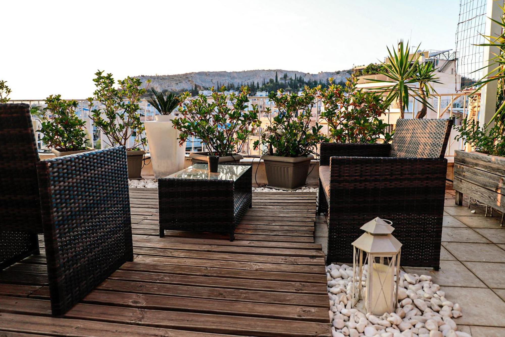 Renovated Apartment With Roof Garden Access, 15 M Walk To Acropolis Athens Exterior photo